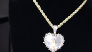 YELLOW GOLD WITH DIAMOND HEART VIRGIN MARY SETUP