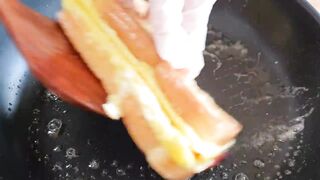 How to make one pan egg toast