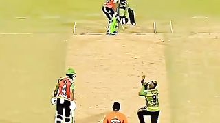Saim Ayob some best knock #cricket #pakistancricket #trending #viral video