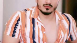Yaar Itnee Baiy Eztee????????????
