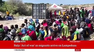 Lampedusa__7%2C000_migrants_arrive_on_Italian_island_in_three_days_-_BBC_News