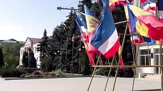 КОМРАТ