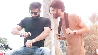 funny video, send to your friend who do not take bath