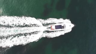 "À la Poursuite de l'Inconnu : Une Odyssée Aventureuse"