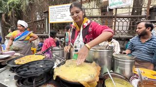 04 - 70 Years Old Ajji Maa Serves Traditional Thalipeeth Indian Street 1080P