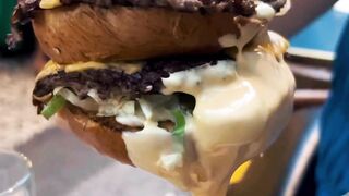 LE BURGER LE PLUS CHEESY DE PARIS