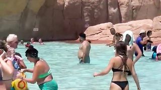 Prtty girls enjoy life antalya beach belek