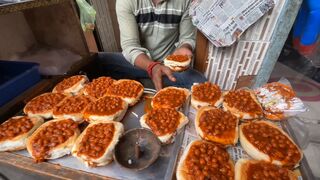 07 - 90 Years Old Bun Chana Dish of Amritsar Indian Street Food 1080P
