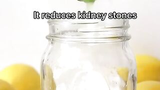 Benefits of lemon water