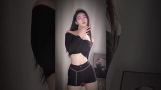Bring happiness to you #douyin #tiktok #shortsvideo #dance #tiktokvideo #shorts 6
