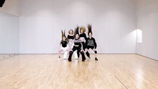 LE SSERAFIM - ANTIFRAGILE Dance Practice