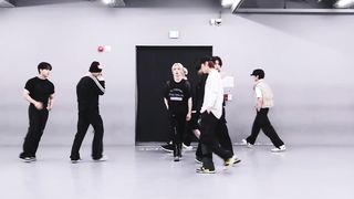 Stray Kids - S-Class Dance Practice