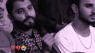 جیڑے کہندے جان توں پیارا، لوڑ پوے تے لک جاندے نے