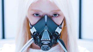 EVERGLOW FIRST MV