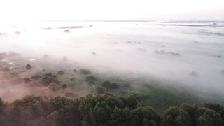 Красивые горы в тумане