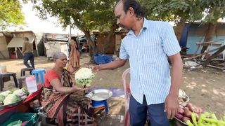 12 - Amma Ii Serves Cauliflower Pakora In Chennai Indian Street Food