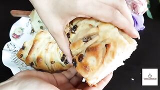 Moist Apple and Raisin Cake recipe