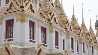 "Un château qui défie le temps : Plongée dans l'âge médiéval"