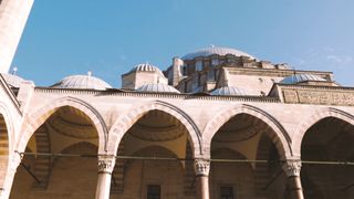 "De la forteresse à la féerie : L'histoire fascinante d'un château"