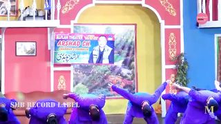 KHUSHBOO KHAN PERFORMANCE MAZA LEIN DE NASEEBO LAL PUNJABI SONG