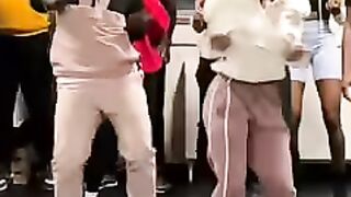 Loicreyeltv (240P). webm