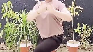 Teri patli qamar mahek malik dance performane