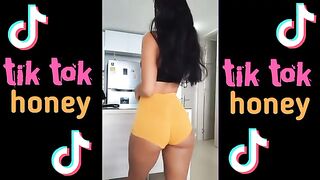 FAMOUS TKTOK GIRL ANCE IN SHORTS