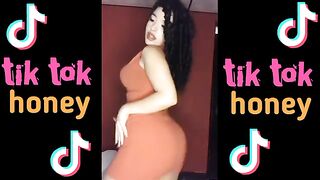 CUTE BABE TIKTOK TWERK DANCE