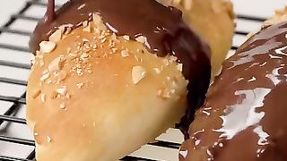 Chocolate Cake Decorating