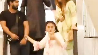 Jaldi Mean Kisy ki Bevi laiy Gai