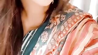 Best song best expressions for beauty queen