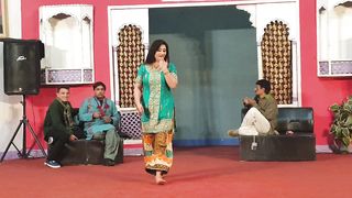 Sheeza Jutt . Very  Parfamanace . 4K_HD.