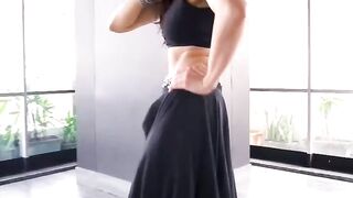 BEAUTIFUL DANCER.