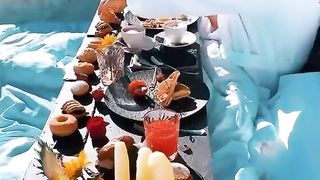 Breakfast in a winter wonderland