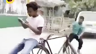 پاکستان کے سات بلکل ایسا ھی کیا گیا ہے