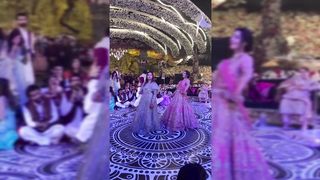 Paki Girls Dance in Wedding Party