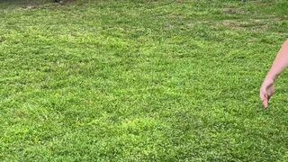 Iguana hunter goes on high speed chase