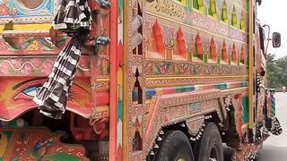 Most beautiful truck in Pakistan....