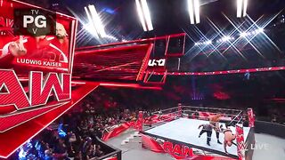 P-3 WWE Monday Night Raw