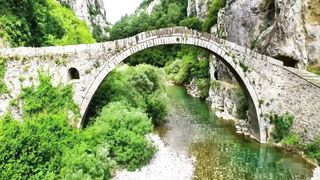 Flute Music for Sleep - Drift off into peaceful slumber with this gentle flute music.
