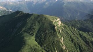 "Rays of Light: Adventure in the Heart of Nature"