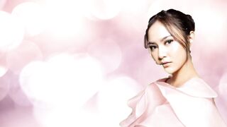 Lyrics of the song Damn Singer Mahalini