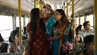 गरीबी और मज़बूरी क्या कुछ नहीं करवा सकती