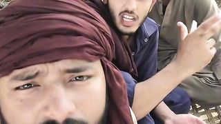 پا جپھیاں دلدار تے کٹ کٹ پا جپھیاں،