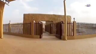 يقال انه البئر الذي رمي به سيدنا يوسف عليه السلام والله اعلم