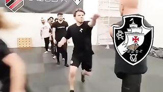 ENQUANTO ISSO, NO BRASIL EIRÃO..