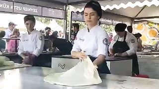 Making the Legendary Bagel Katmer Dessert