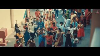 Baarish_Ki_Jaaye_-_B_Praak_Ft_Nawazuddin_Siddiqui___Sunanda_Sharma_Jaani___Ft._Dolores_Dmor(1080p).