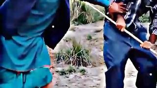 میں جھکے گا نہیں سالا۔
