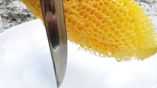 Natural honey 2